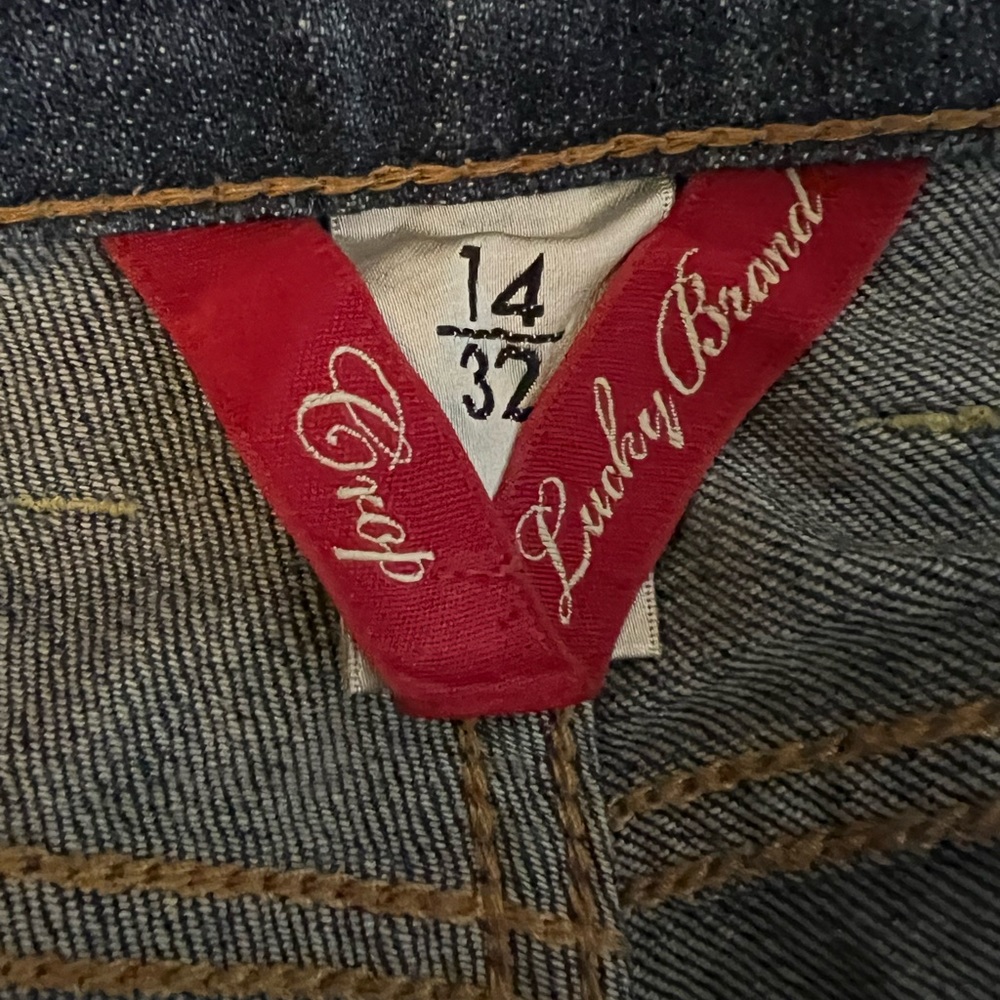 Lucky Brand Cropped Jeans _ Size 14 - Picture 3 of 5